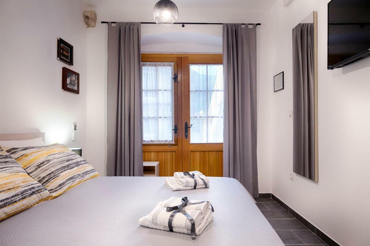 En Suite Room Demaria Komiža Extérieur photo